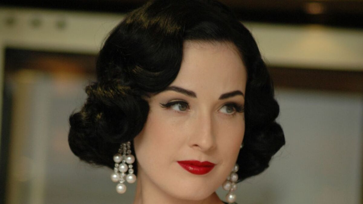 dita-von-teese-il-burlesque-oggi-potere-non-solo-seduzione