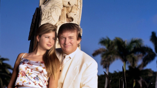 DONALD TRUMP WITH YOUNG DAUGHTER IVANKA TRUMP - 8X10 PHOTO (MW120 ... &copy; Creative Commons