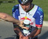 Remco Evenepoel dopo la caduta - &copy; Screenshot Eurosport