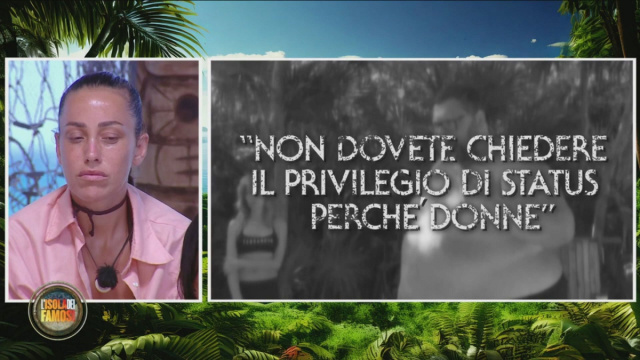 L'Isola dei Famosi: Le provocazioni di Mario Adinolfi Video ... &copy; Creative Commons