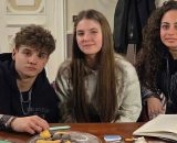 Cristina e i suoi amici un posto al sole &copy;