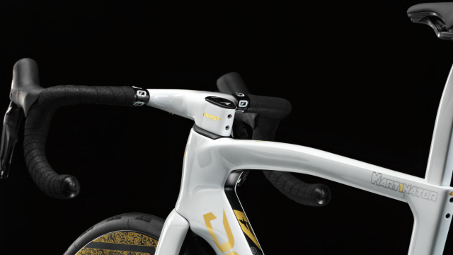 JORGE MARTIN PEDALA CON PINARELLO!  it  Pinarello Europe &copy; Creative Commons