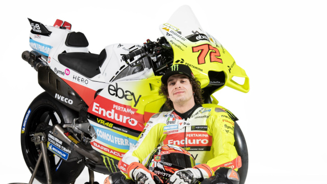 MotoGP: Marco Bezzecchi e la sua nuova moto per il 2024  Motosprint &copy; Creative Commons