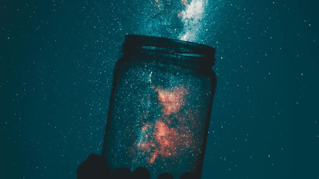 Barattolo con dentro stelle-&copy; Pexels