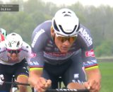 Mathieu Van der Poel e Pogacar alla Roubaix - &copy; Screenshot Eurosport