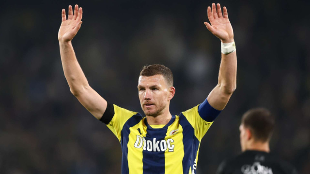 Il Fenerbahce dice addio a Dzeko: "Alcuni segnano goal, altri ... &copy; Creative Commons