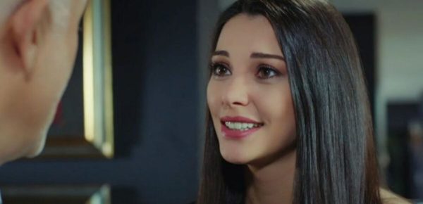Forbidden fruit trame al 12 aprile: Leyla si licenzia, Nadir corteggia  Yildiz