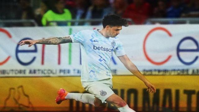Alessandro Bastoni (26) con la maglia dell'Inter. (Foto: profilo Instagram ufficiale Alessandro Bastoni)