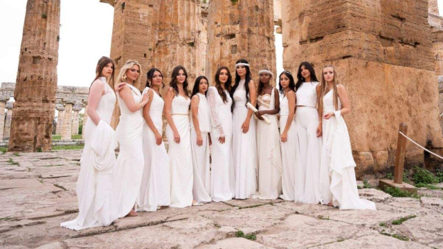 Tempio di Hera nel Parco Archeologico di Metaponto, Women Aid &ndash; The Muses