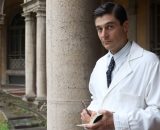 Lino Guanciale nei panni di Mario Tobino &copy; Le libere donne / Rai.