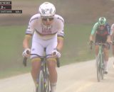 Pogacar inseguito da Seixas nel tratto di Monte Sante Marie - &copy; Screenshot Eurosport