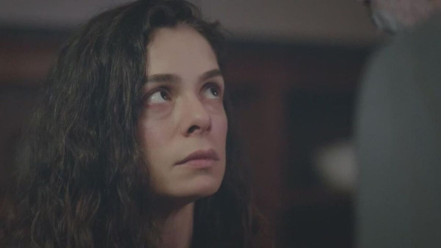 In foto Bahar nella soap © Mediaset