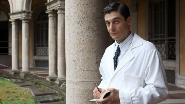 Lino Guanciale nei panni di Mario Tobino &copy; Le libere donne / Rai.