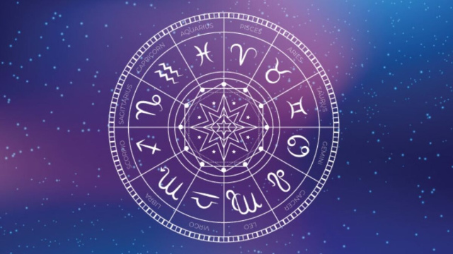 Quadrante oroscopo con segni zodiacali su sfondo blu &copy; Pixabay