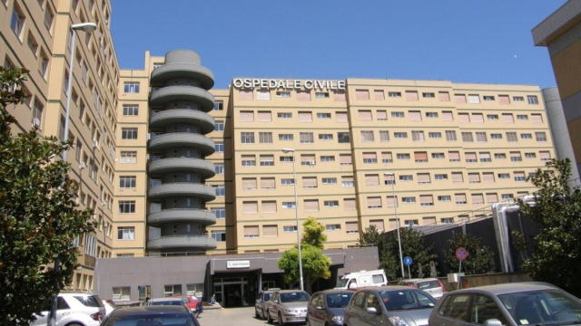 L'ospedale civile di Pescara (Wikimedia Commons).
