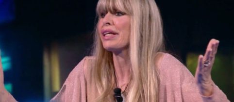 GFVip, gaffe di Alessandra Mussolini durante l'imitazione di Todaro: 'Sembro un travo'