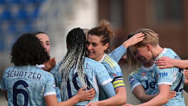 La Juventus batte 2-0 il Como e sale al 2&deg; posto. Show Lazio col 5 ... &copy; Creative Commons