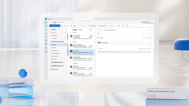 Accesso ad Outlook  Microsoft 365 &copy; Creative Commons