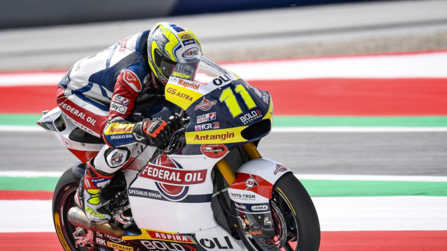 BULEGA IN 5&ordf; FILA, PONS IN RECUPERO - Gresini Racing &copy; Creative Commons