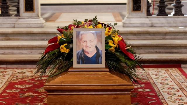 Morto Antonello Fassari, a Roma i funerali dell'attore dei ... &copy; Creative Commons