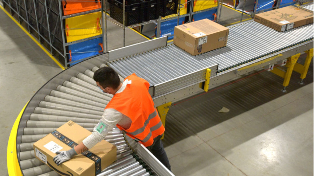 Sicurezza sul lavoro, 7 milioni investiti da Amazon in Italia - CorCom &copy; Creative Commons