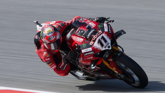 Nicol&ograve; Bulega, che peccato! Rimontato da Razgatlioglu, chiude 2 ... &copy; Creative Commons