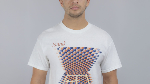 Nike Jannik Sinner Maglietta da Tennis Uomo - White &copy; Creative Commons