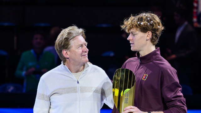 La foto di Jannik Sinner e suo padre dopo che ha vinto il titolo a ... &copy; Creative Commons