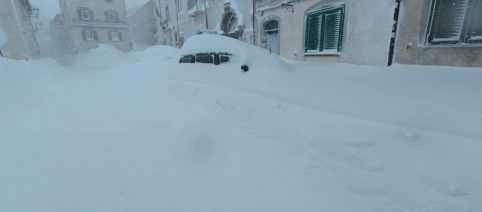 Abruzzo flagellato dal maltempo: fiumi esondati e feriti