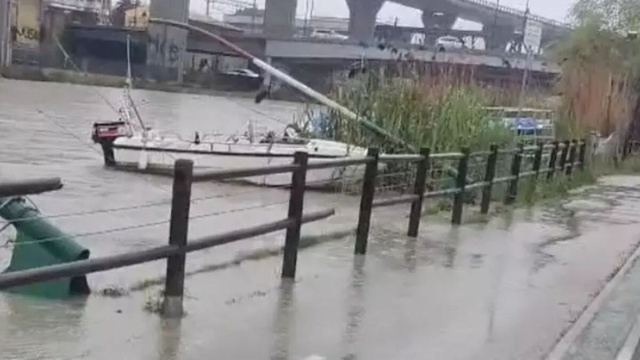 Il fiume Pescara &egrave; esondato (screen da X)