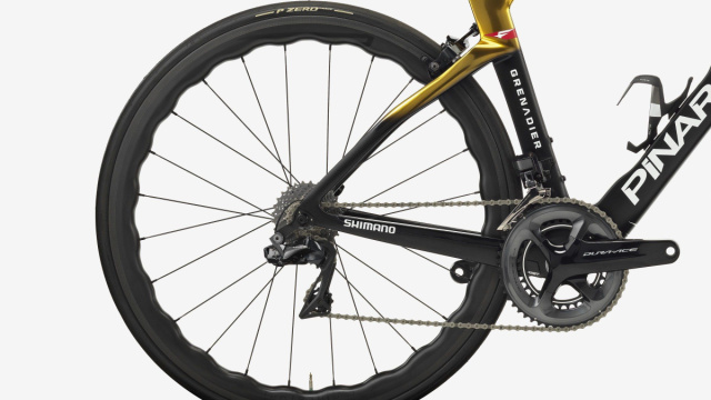 Richard Carapaz  it  Pinarello Europe &copy; Creative Commons