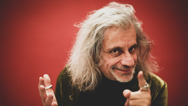 Alessandro Bergonzoni in Arrivano i dunque - Teatro Sociale di Como &copy; Creative Commons
