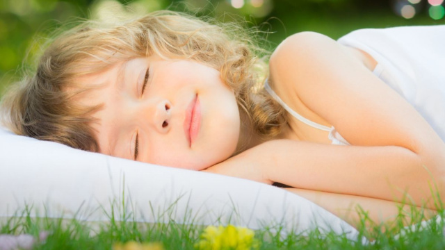 Primavera e sonno: come si dorme con il cambio di stagione