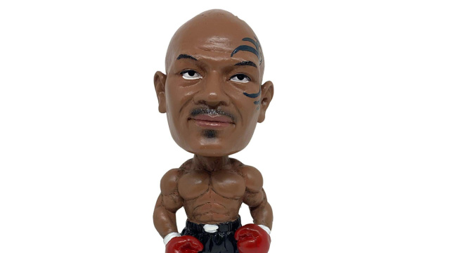 Fabbro Teresa Promotion Statuetta Mike Tyson Box, Riproduzione in ... &copy; Creative Commons