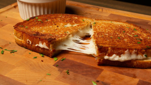 What's the key to better vegan cheese? Microbreweries, one startup ... &copy; Creative Commons