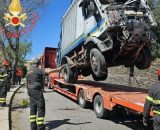 Compattatore danneggiato a Soveria Simeri - &copy; Vigili del Fuoco