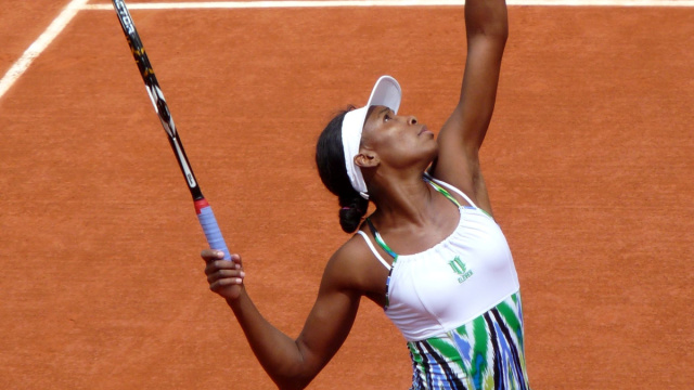 File:Venus Williams at the 2009 French Open 3.jpg - Wikipedia &copy; Creative Commons