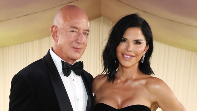 Anello di fidanzamento Lauren S&aacute;nchez e Jeff Bezos, la vera storia ... &copy; Creative Commons