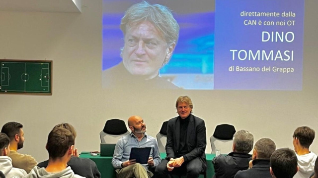 A lezione con Dino Tommasi: le caratteristiche dell'arbitro ... &copy; Creative Commons