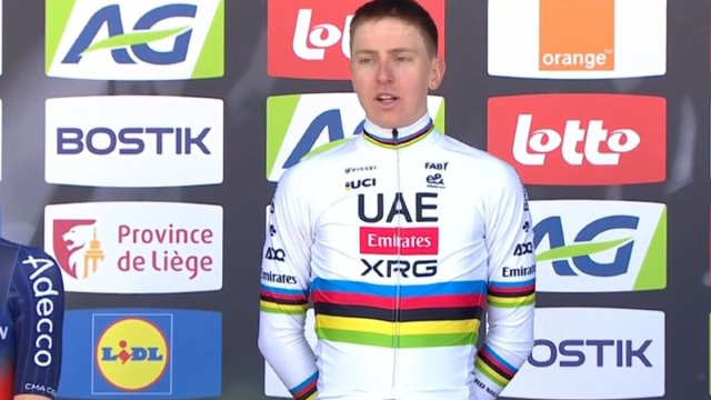 Tadej Pogacar sul podio alla Liegi Bastogne Liegi - &copy; Screenshot Eurosport