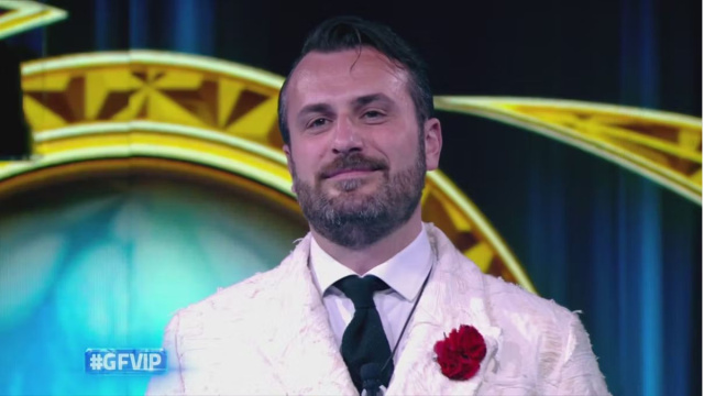 Giovanni Calvario screenshot &copy; Canale 5.