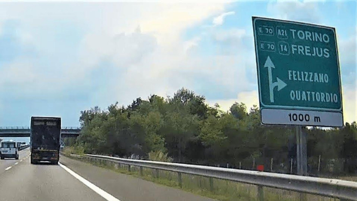 Tragedia in A21: bimbo di 8 anni muore in un incidente in moto