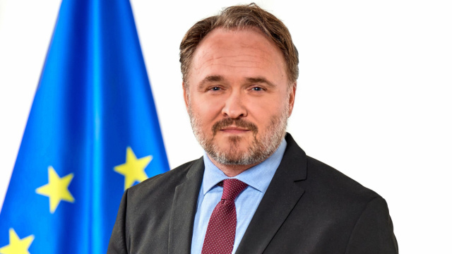 Official portrait of Dan J&oslash;rgensen, European Commissioner