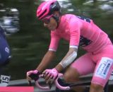 Afonso Eul&agrave;lio in maglia rosa - &copy; Screenshot Eurosport