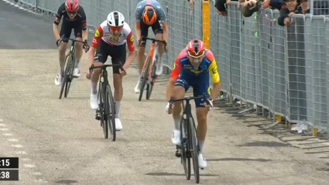 Ciccone e Gee sul Blockhaus - &copy; Screenshot Eurosport