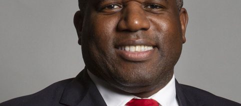Lammy: 'Starmer va avanti', nessun calendario per le dimissioni