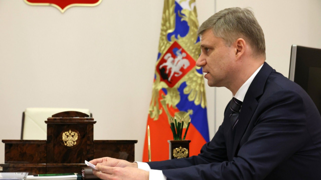 Meeting with Russian Railways CEO Oleg Belozerov &bull; President of Russia &copy; Creative Commons