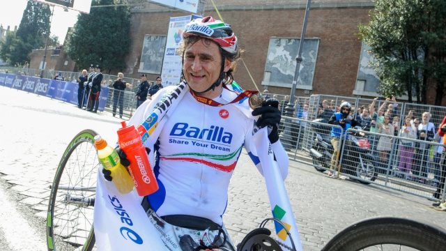 Lacrime e messaggi per Alex Zanardi - Ticinonline &copy; Creative Commons