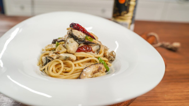 Un piatto di pasta Image by FatherSecret from Pixabay