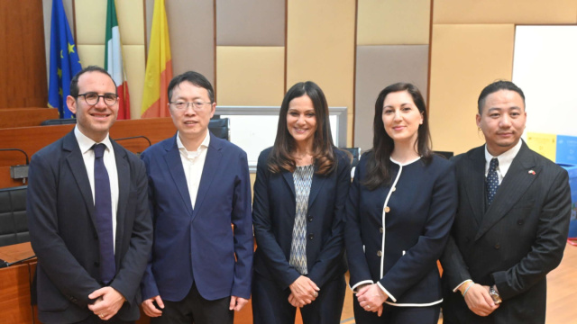 Consiglio Napoli incontra delegazione Distretto Xuhui per avviare ... &copy; Creative Commons